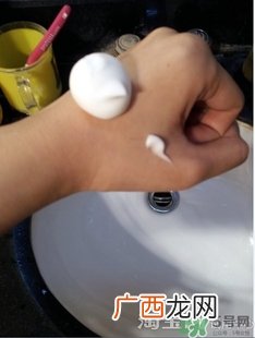 too cool for school鸡蛋洗面奶怎么用？