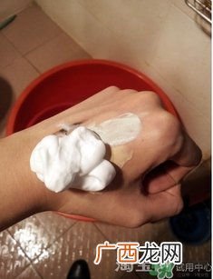 too cool for school鸡蛋洗面奶怎么用？