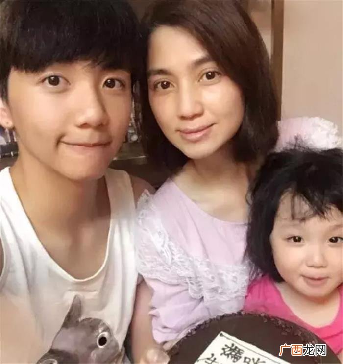 张丹峰老婆，张丹峰老婆洪欣年轻时期到底有多美