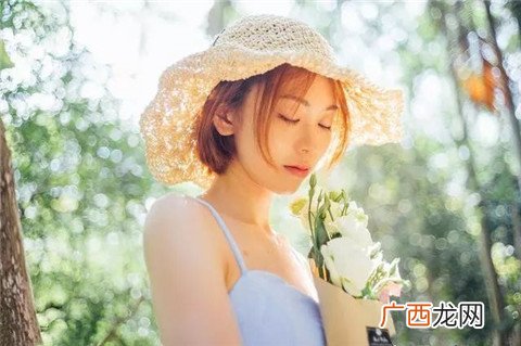 女生会因为什么爱上一个男生？