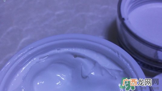 琪雅凝时水光素颜霜怎么样?琪雅凝时水光素颜霜好用吗?