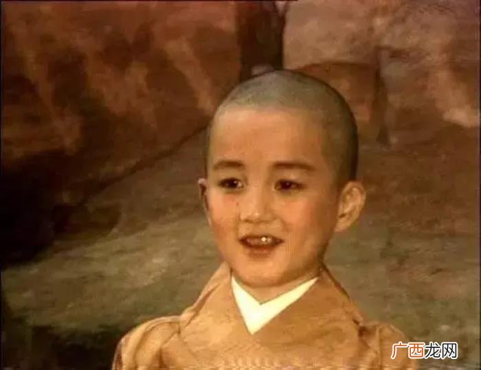 谁追赵丽颖，这位童星被曝光恋情后人气榜直追赵丽颖