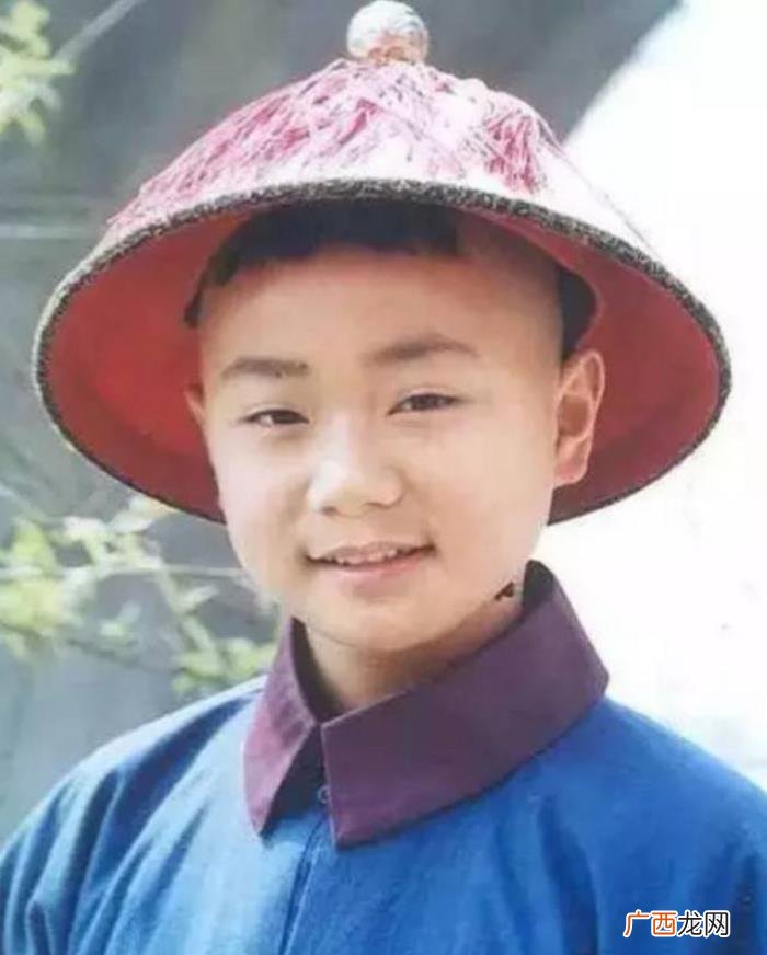 谁追赵丽颖，这位童星被曝光恋情后人气榜直追赵丽颖