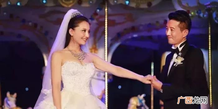 谁追赵丽颖，这位童星被曝光恋情后人气榜直追赵丽颖
