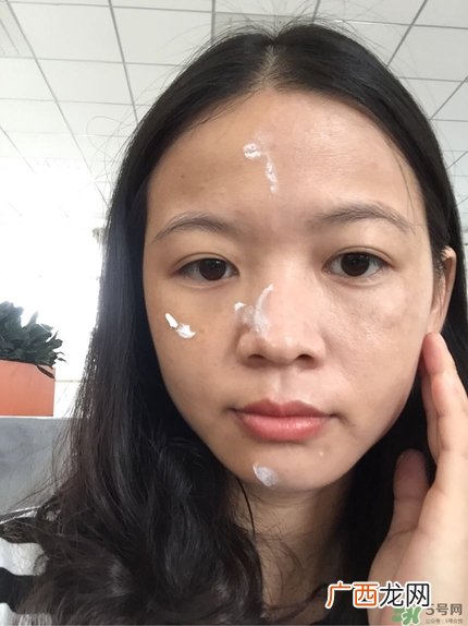 蓝秀蜗牛素颜霜怎么样?蓝秀蜗牛素颜霜好用吗?