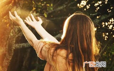 怎样追女生而又不成为舔狗？要做一个吸引者