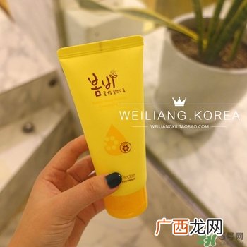 春雨蜂蜜洗面奶好用吗？春雨洗面奶怎么样？