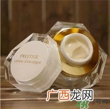 伊思红色蜗牛霜好还是白色好?