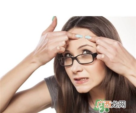酒刺里面的白色是什么?酒刺里面是什么?