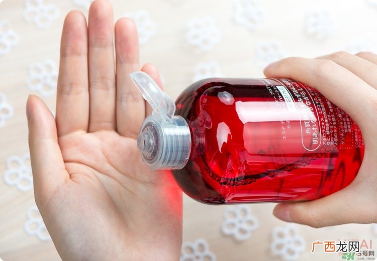 伊诗露樱桃爽肤水怎么样？esthe dew樱桃水好用吗？