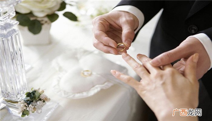 婚后联系初恋算出轨吗，婚后出轨初恋能断吗