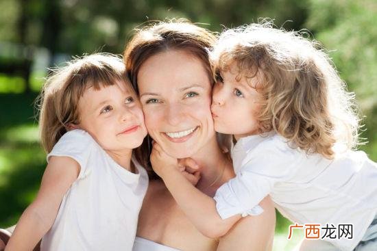 女人离婚了该不该带着小孩?女人离婚带个孩子好嫁人么?