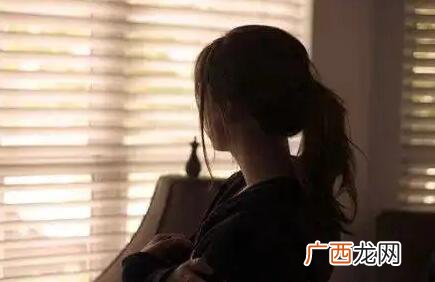 童年缺爱的女孩的性格怎么样？怎么追缺爱的女孩