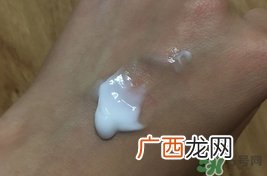 百雀羚三生花护手霜怎么用?百雀羚三生花护手霜使用方法