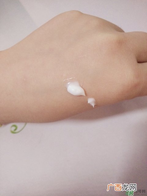 百雀羚三生花护手霜怎么样?百雀羚三生花护手霜好用吗?