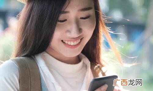 和女生聊天聊着就不回话了该怎么办？