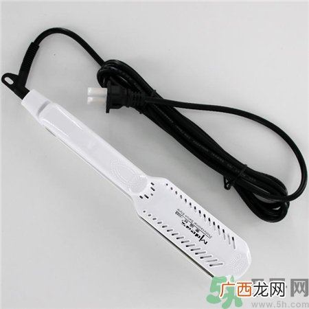 湿头发可以用夹板吗?湿头发可以用卷发棒吗?