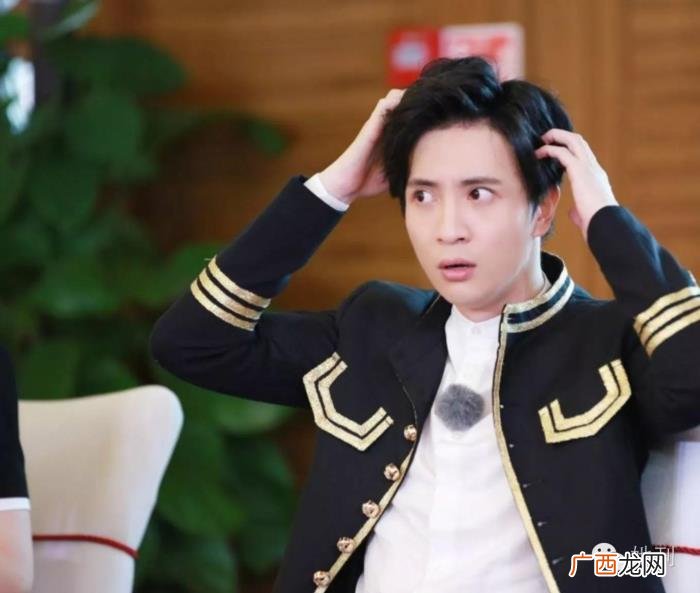 演员薛之谦，薛之谦中国内地男歌手、音乐制作人、演员