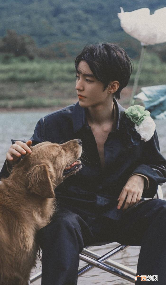 王俊凯体重,王俊凯晒体重180cm仅90多斤