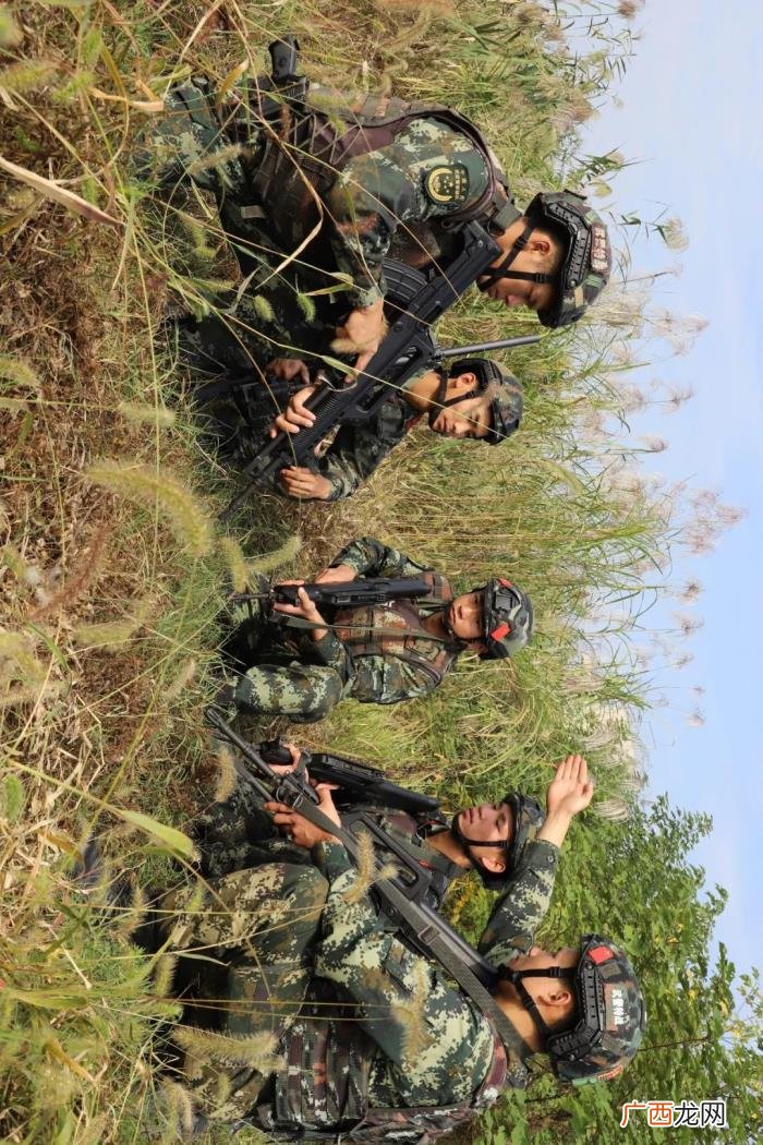特种兵头像，一组高清大图带你直击特战队员野外驻训