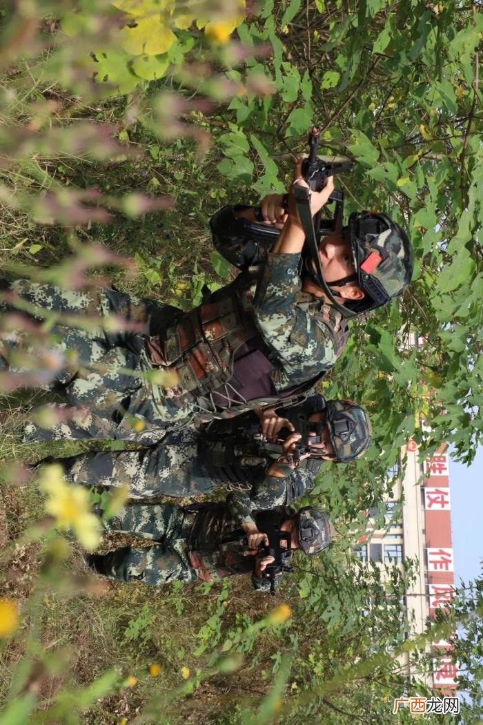 特种兵头像，一组高清大图带你直击特战队员野外驻训