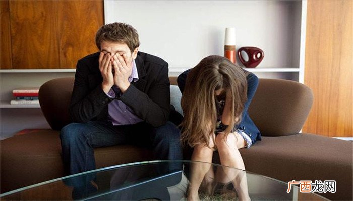男人出轨到底要不要离婚，老公出轨了离婚财产怎么分