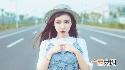 怎么追一个很久没联系的老同学？