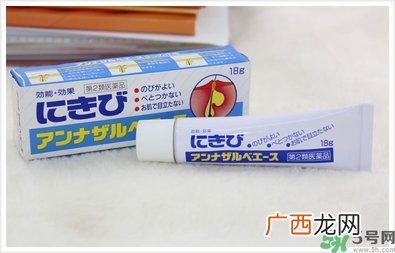 白兔祛痘膏和狮王哪个好？白兔牌暗疮膏哪款好？