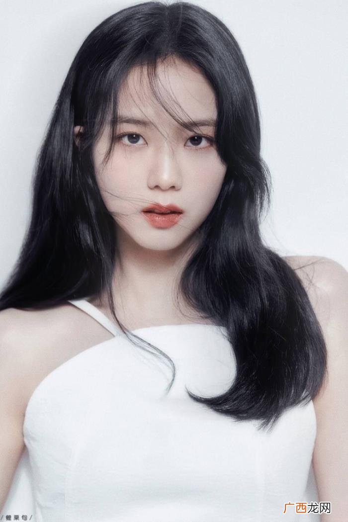 金智秀壁纸，来康康金智秀jisoo的盛世美颜