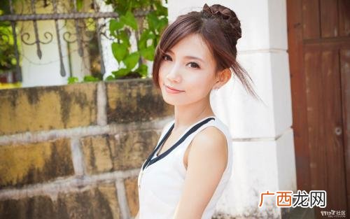 女生态度很冷淡还有必要继续追吗？
