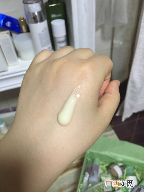倩碧三部曲适合什么年龄?倩碧三部曲适合什么肤质?