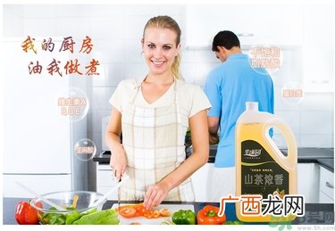 茶油涂脸有什么好处,茶油擦脸的功效与作用