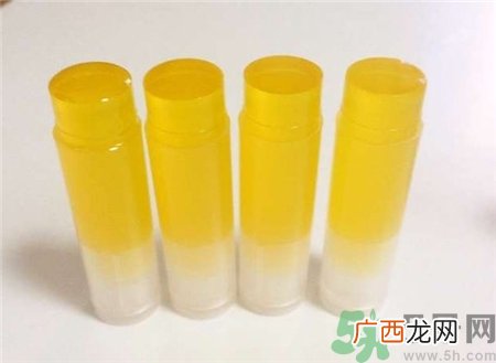 自制唇膏用什么油?自制唇膏准确配方