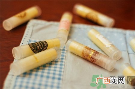 自制唇膏用什么油?自制唇膏准确配方