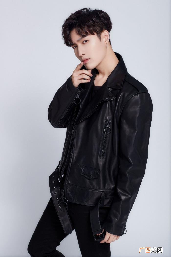 胡一天杨洋，TFBOYS、胡一天杨洋张艺兴集结长沙搞事情