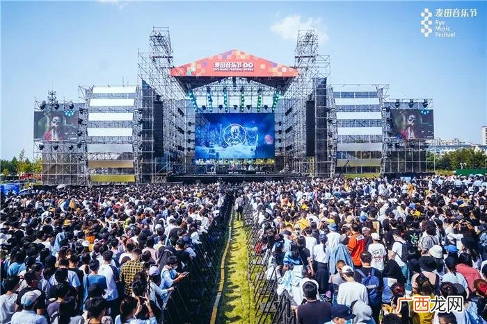 麦田音乐节，青岛麦田音乐节携重磅嘉宾即将震撼开幕