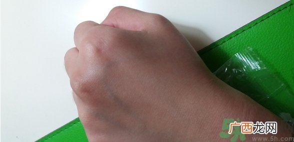 奥蜜思新水原力保湿液怎么用?