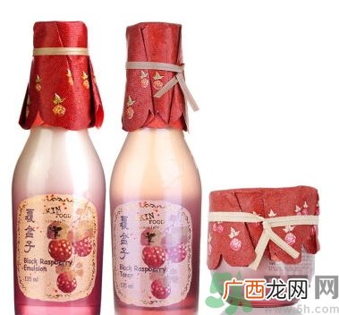 思亲肤适合什么肤质？skin food思亲肤适合油性皮肤吗？