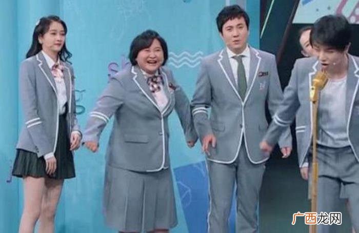 沈腾和贾玲，王牌中贾玲将头埋进沈腾肩膀太亲密