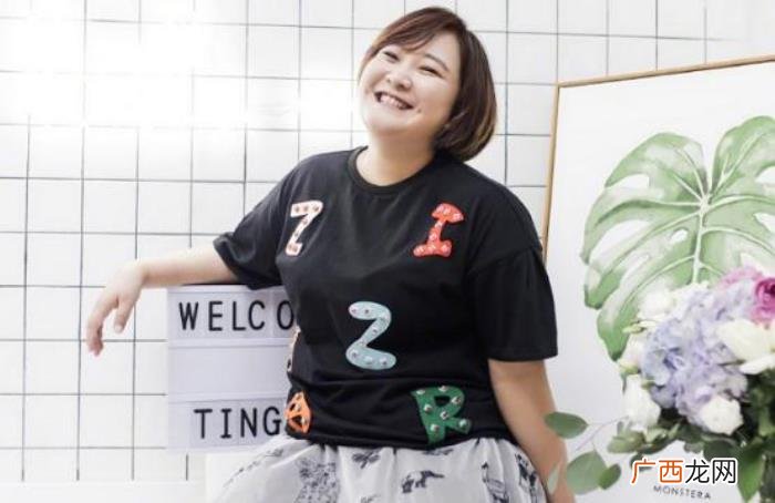 沈腾和贾玲，王牌中贾玲将头埋进沈腾肩膀太亲密