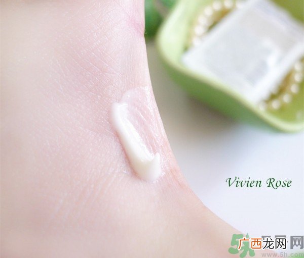 fresh睡莲眼霜怎么用？fresh睡莲眼霜真假鉴别