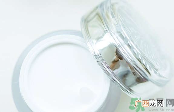懒人霜和素颜霜一样吗?懒人霜和素颜霜的区别