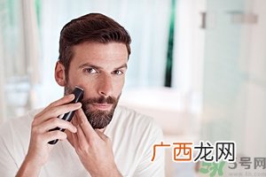 皮肤差的男生怎么洗脸？皮肤差的男生晨起不能用清水洗脸
