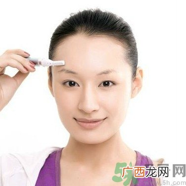 修眉刀可以带上飞机吗?修眉刀可以托运吗?