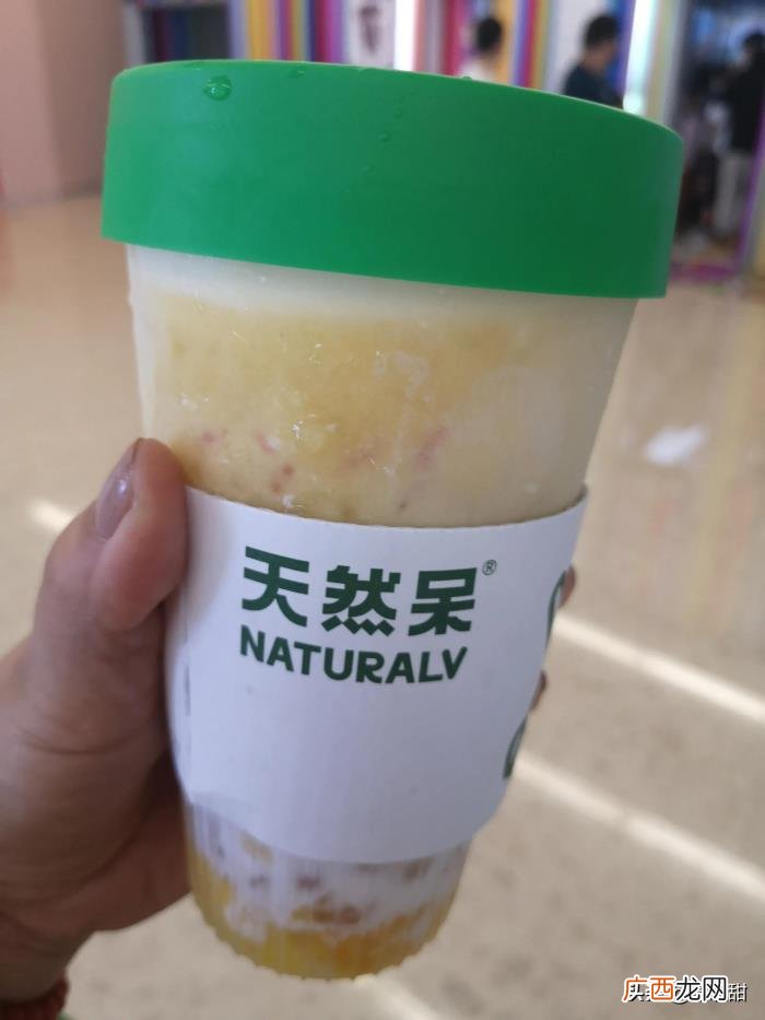 关晓彤奶茶，美食探店--关晓彤代言的奶茶来石家庄