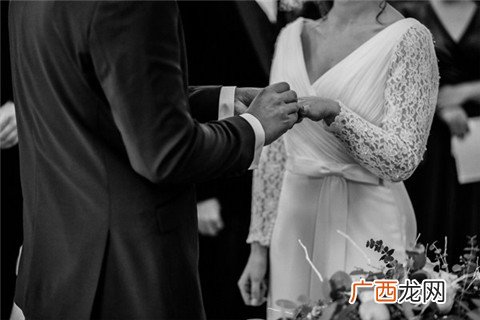 对你有好感的女生会有什么表现？