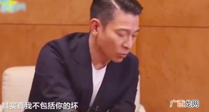 黄子韬郑爽，评论区郑爽黄子韬林更新却纷纷躺枪