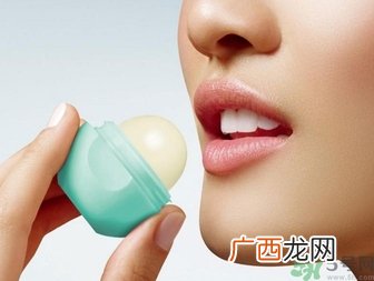 eos润唇球真伪 eos润唇球真假