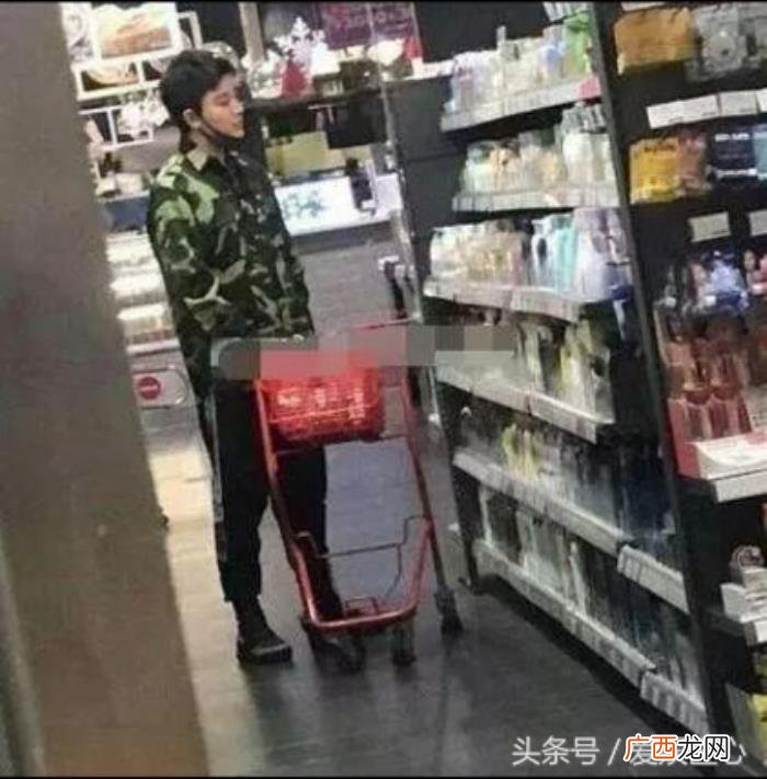 陈思诚热搜，陈学冬陈伟霆、陈思诚陈翔接连上热搜