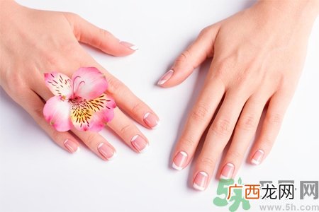 手部如何护理？秋季怎样预防皮肤干燥？